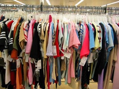 服飾資材製造・卸産業の海外競争について